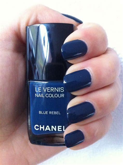 blauwe nagellak chanel|CHANEL Nagellak koop je online bij de Bijenkorf.